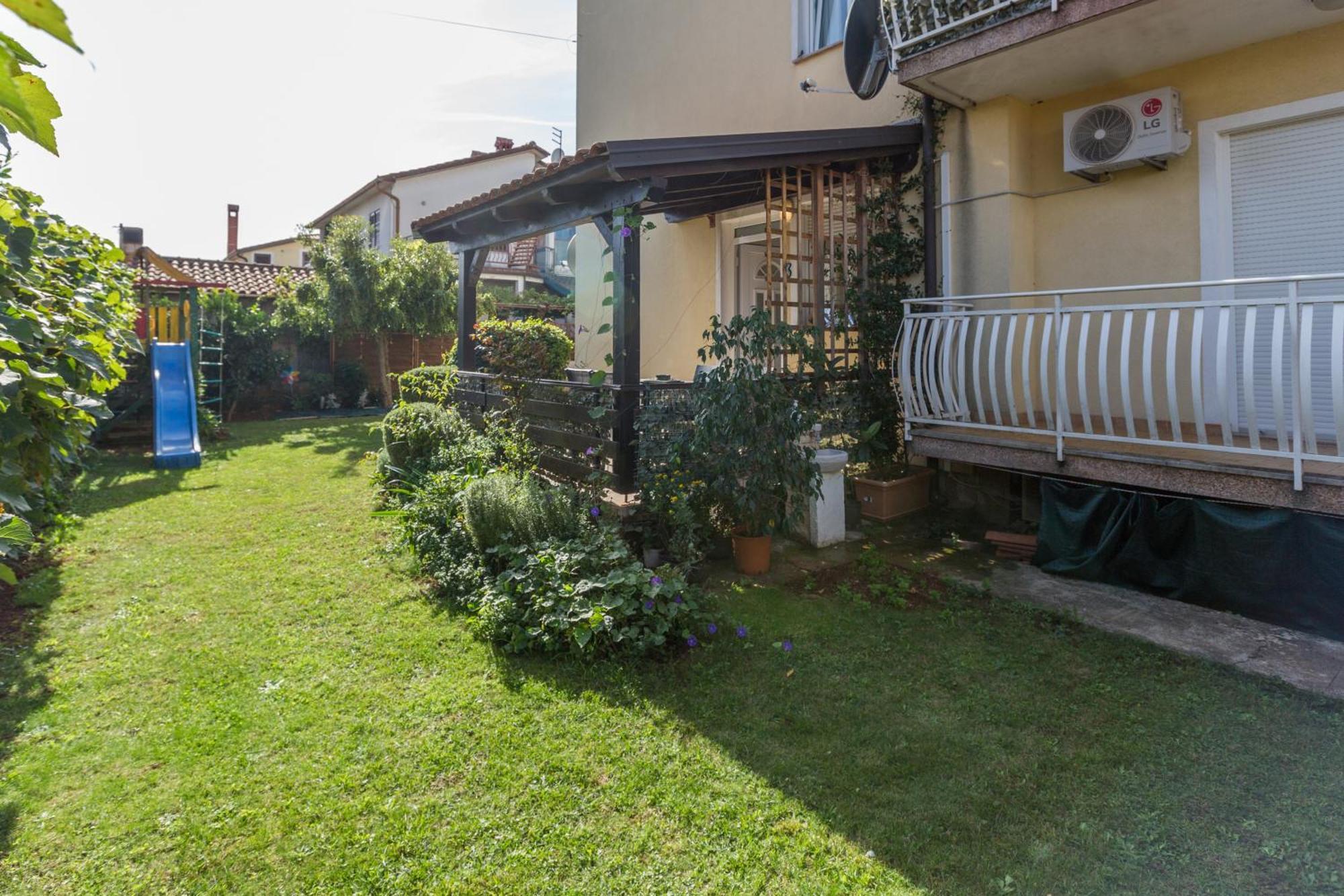 Trbovic Apartments Peaceful Stay With Free Parking, Pet-Friendly, And Bike Storage In Умаг Екстериор снимка