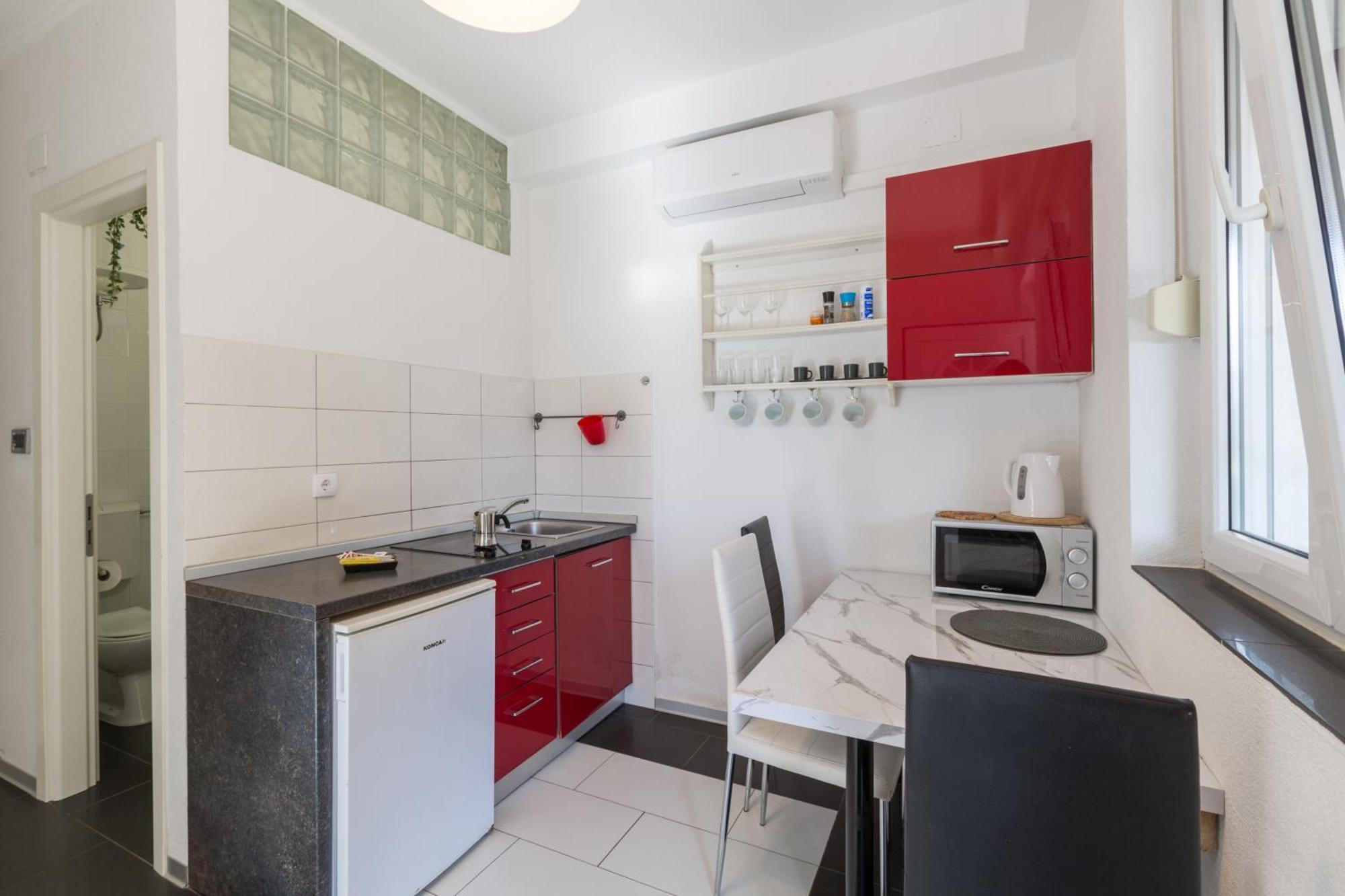 Trbovic Apartments Peaceful Stay With Free Parking, Pet-Friendly, And Bike Storage In Умаг Екстериор снимка