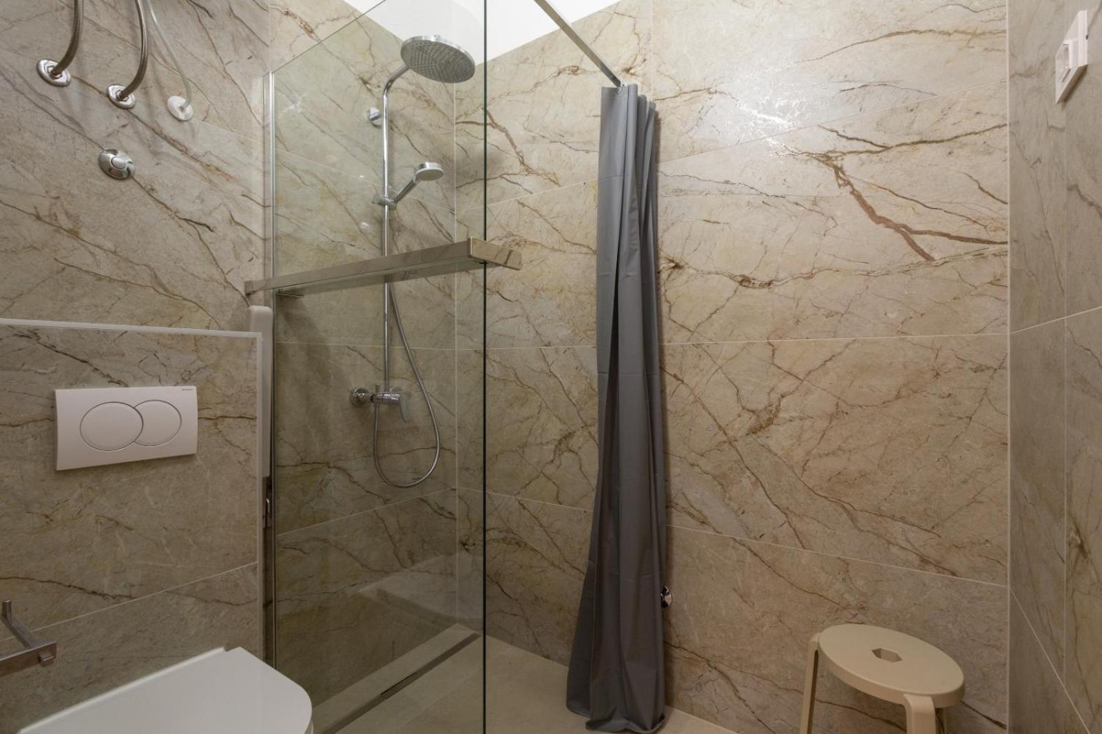 Trbovic Apartments Peaceful Stay With Free Parking, Pet-Friendly, And Bike Storage In Умаг Екстериор снимка
