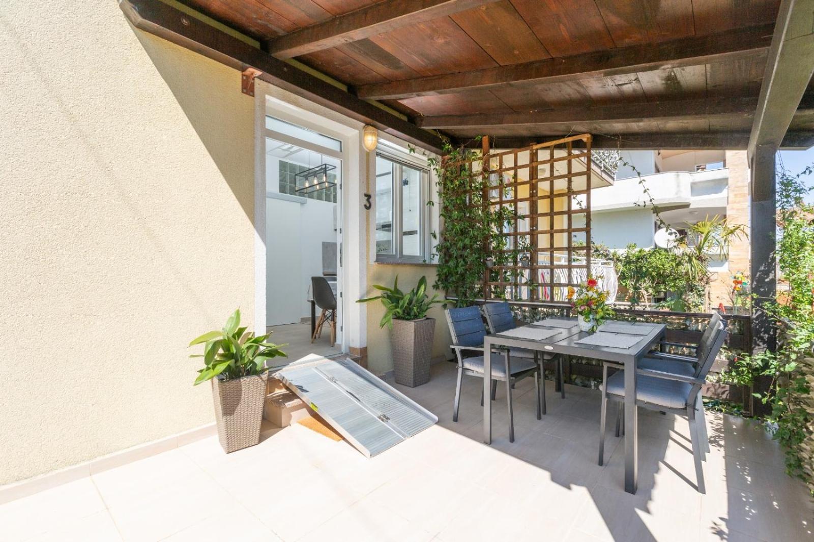 Trbovic Apartments Peaceful Stay With Free Parking, Pet-Friendly, And Bike Storage In Умаг Екстериор снимка